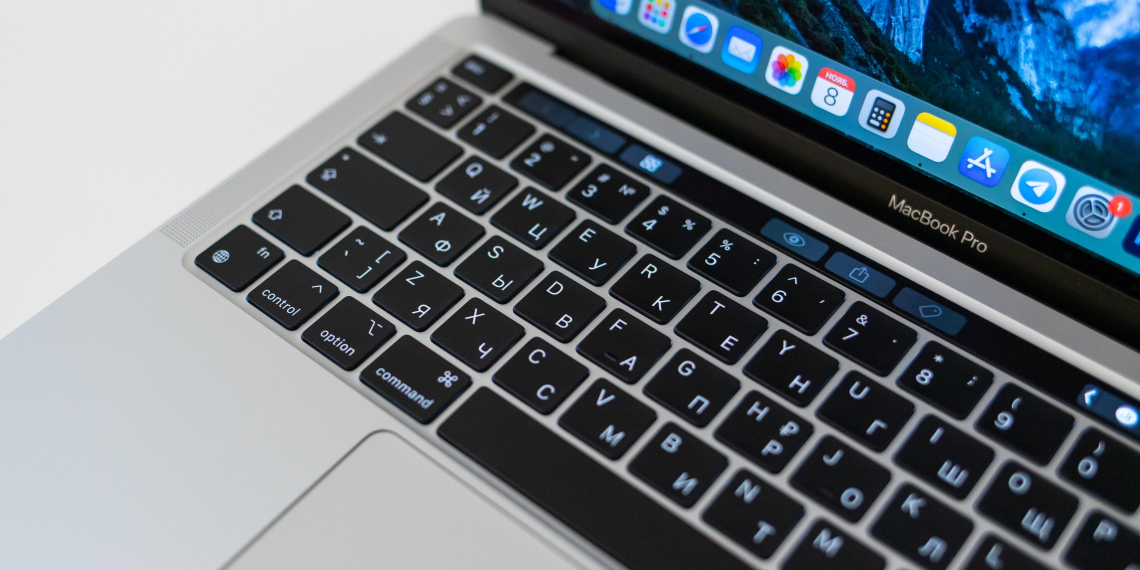 Claude Mythos от Anthropic помогла взломать технику Apple, объединив две уязвимости