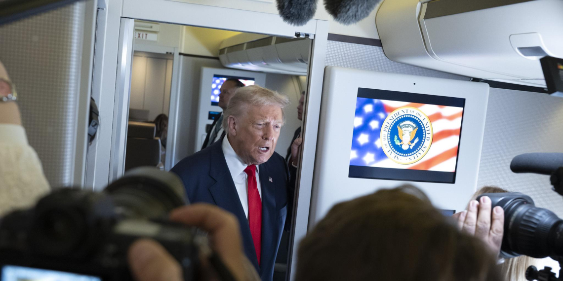 Foreign Affairs предупредил Трампа о "досадном и дорогом провале" в Венесуэле