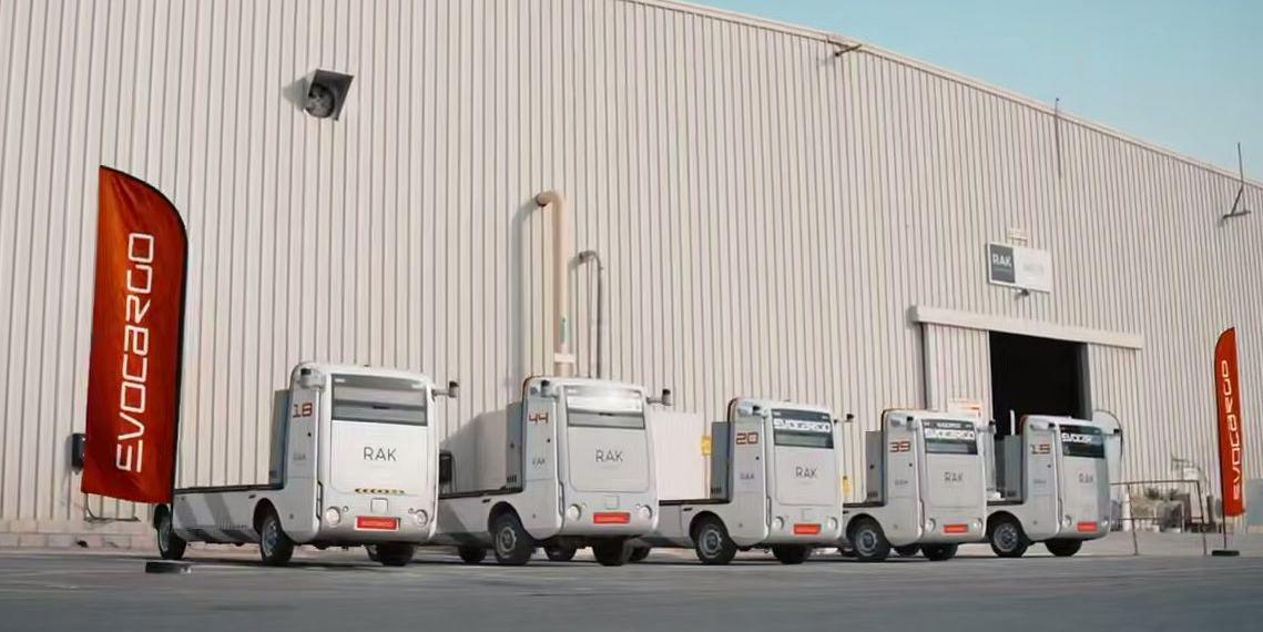 Российская компания Evocargo оснастила первый в ОАЭ коммерческий парк автономных электрогрузовиков