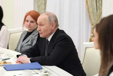 Путин встретился в Кремле со вдовами погибших военнослужащих Сил специальных операций