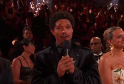 Трамп пообещал засудить ведущего "Грэмми" за шутку про него и Клинтона