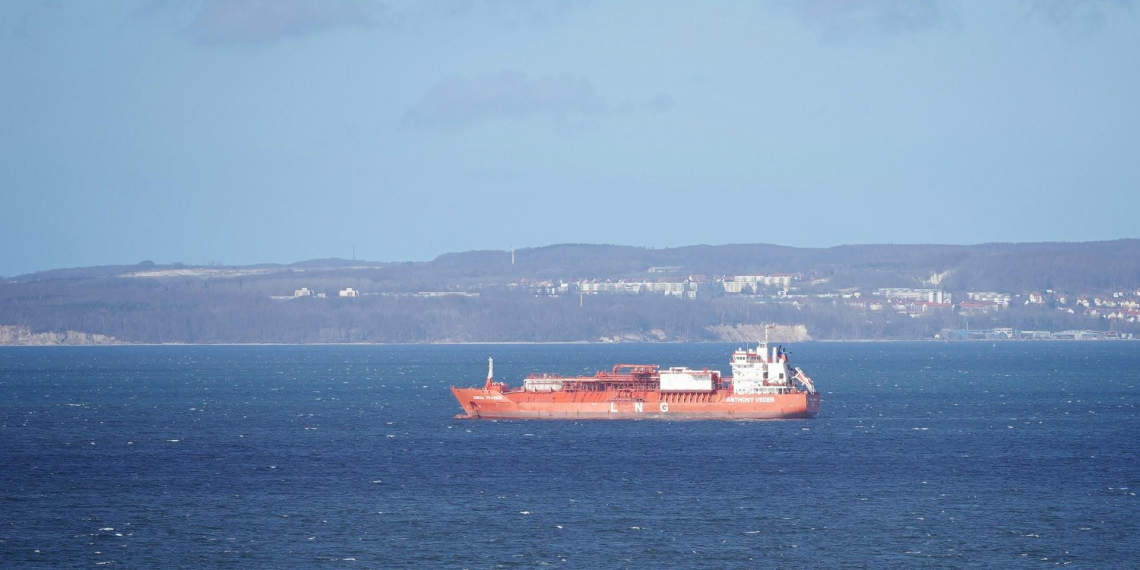 Индия собирается возобновить импорт российского СПГ