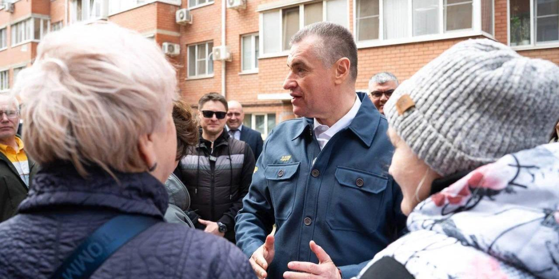 Банки могут обязать помогать проблемным заемщикам без их заявлений