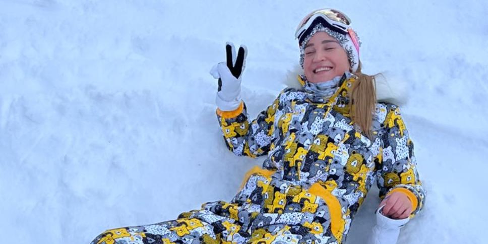 Ольга Бузова продемонстрировала "высокий уровень лыжницы", эпично пробороздив носом снег