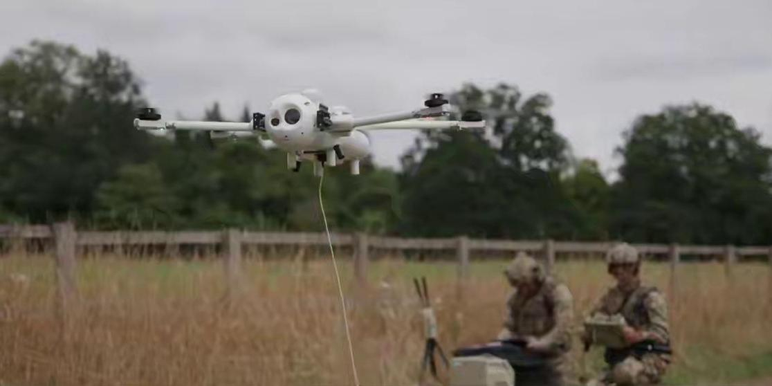 В Великобритании разрабатывают оптоволоконный дрон-разведчик с дальностью 100 метров В Великобритании разрабатывают оптоволоконный дрон-разведчик с дальностью 100 метров