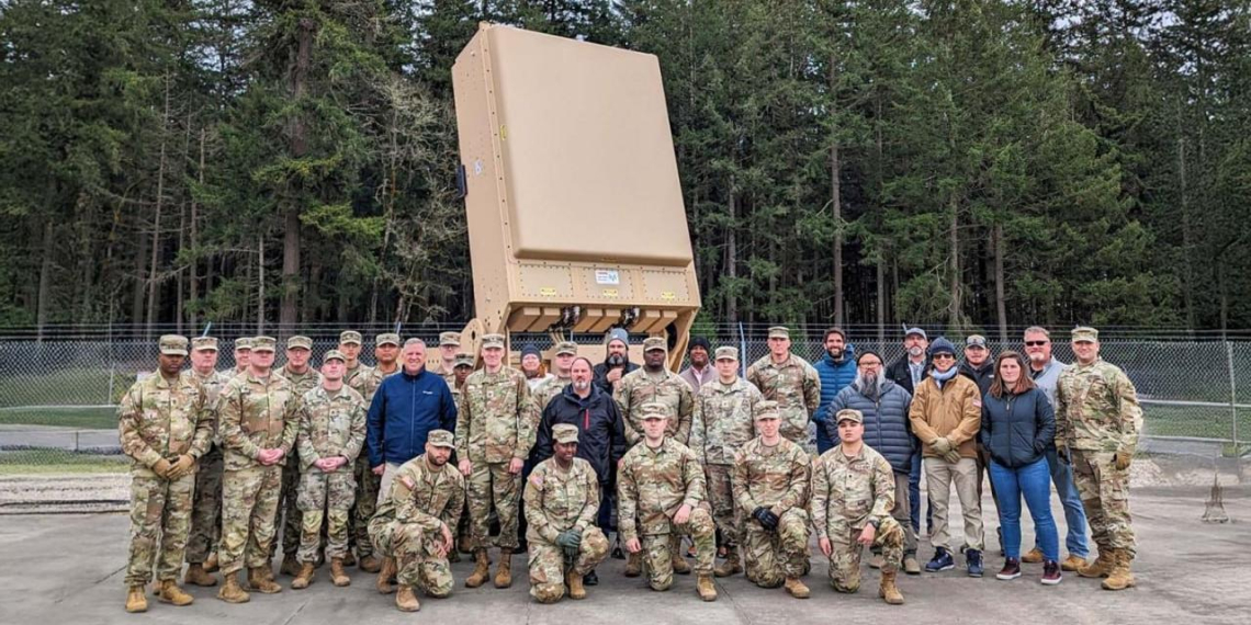 В США военные научились сбивать полсотни дронов одним выстрелом