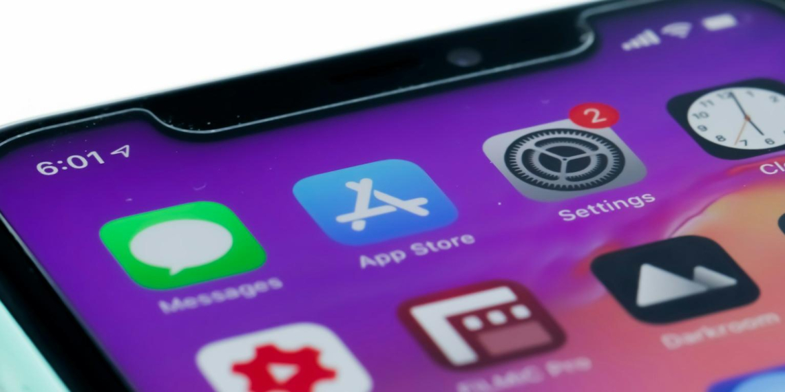 Илон Маск пригрозил Apple судом из-за рейтинга своих приложений в App Store