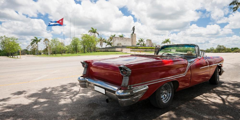 WSJ: Белый дом попытается до конца года сменить власть на Кубе