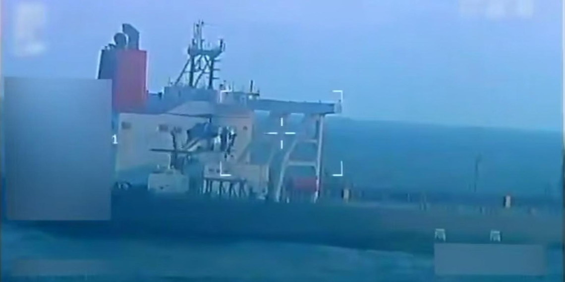 Появилось видео захвата американскими военными нефтяного танкера у берегов Венесуэлы