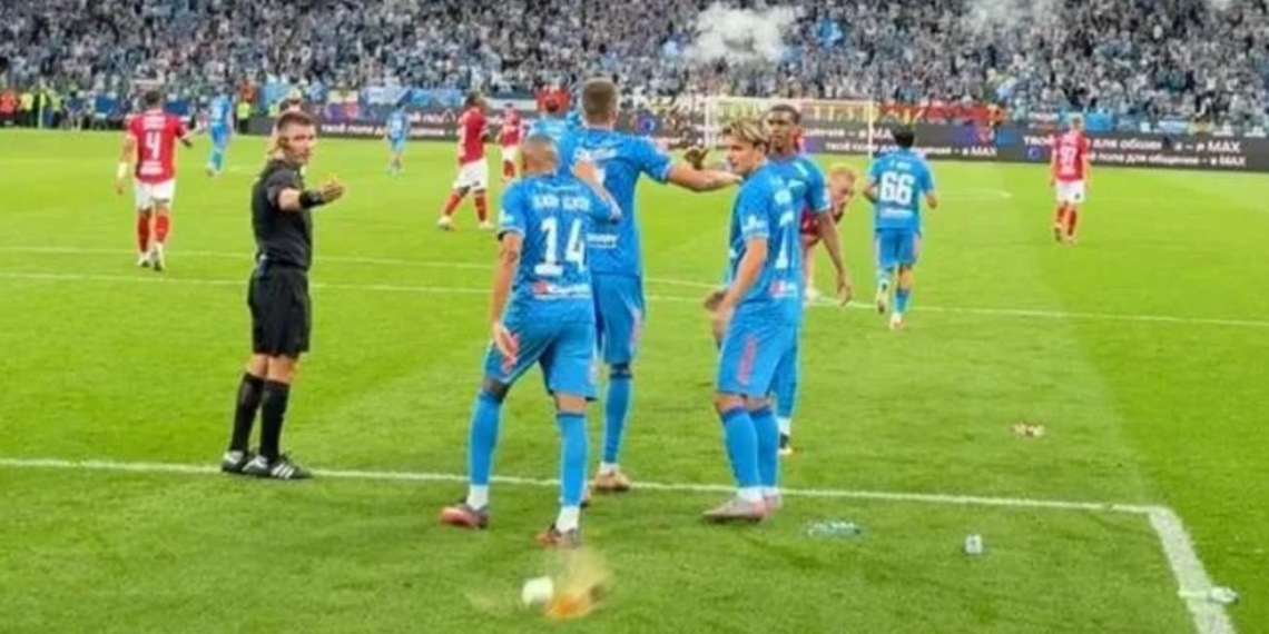 "Спартак" потребовал переигровки матча с "Зенитом" за Суперкубок из-за судейства