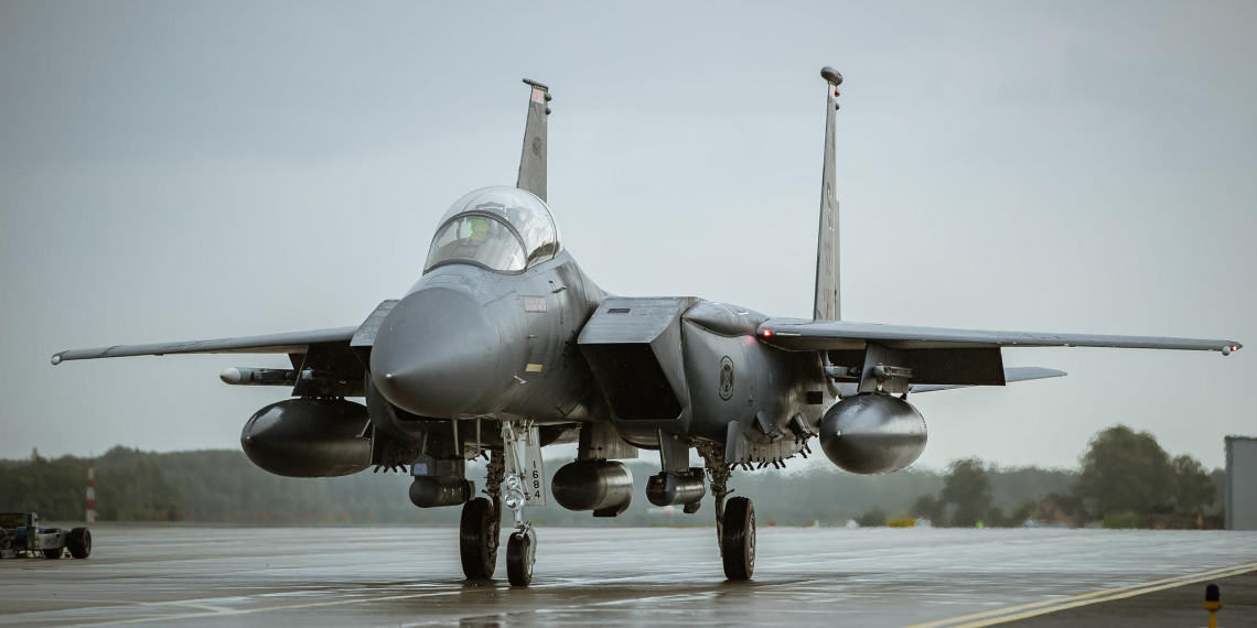 NourNews: Иран сбил американский F-15 и поймал выжившего пилота