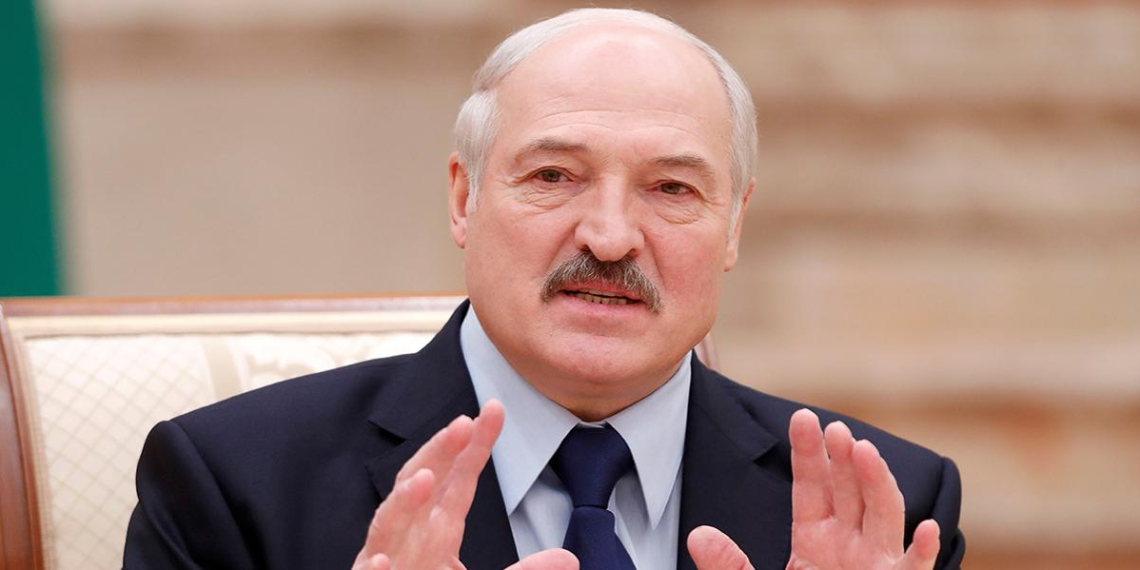 Президент Белоруссии Александр Лукашенко заявил о предложении Украины заключить пакт о ненападении