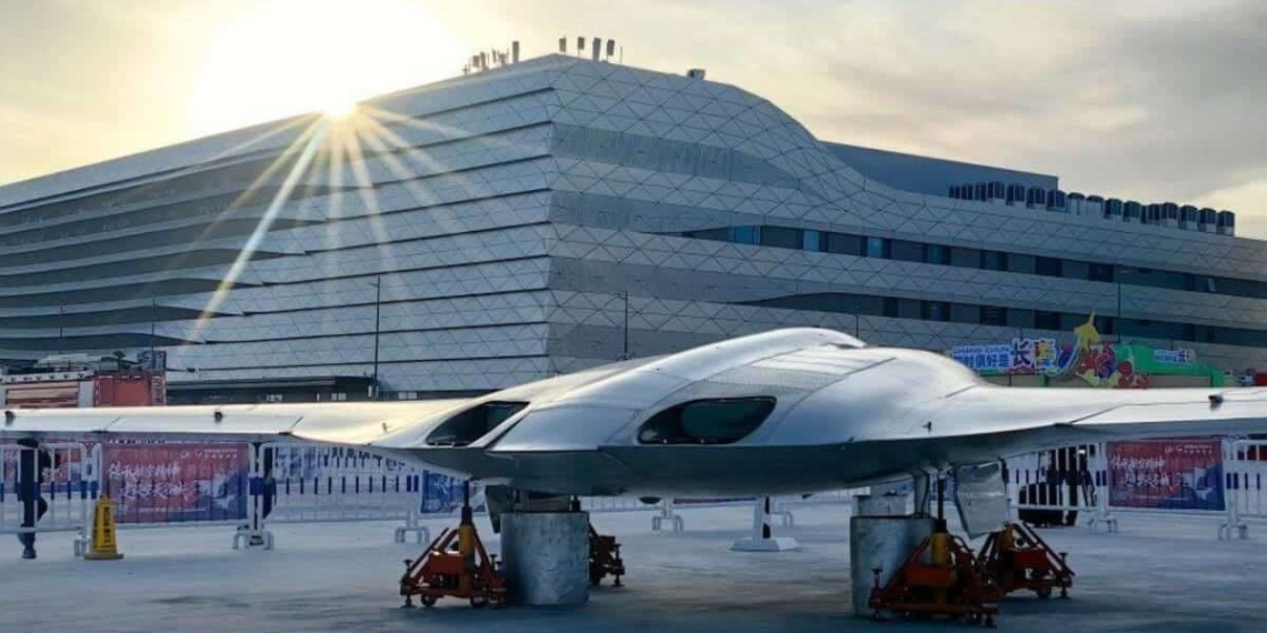 В Китае готовятся представить новый дрон – летающее крыло