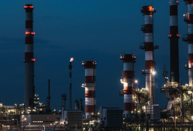 Венгрия и Словакия остановили поставки дизеля Украине из-за остановки "Дружбы"