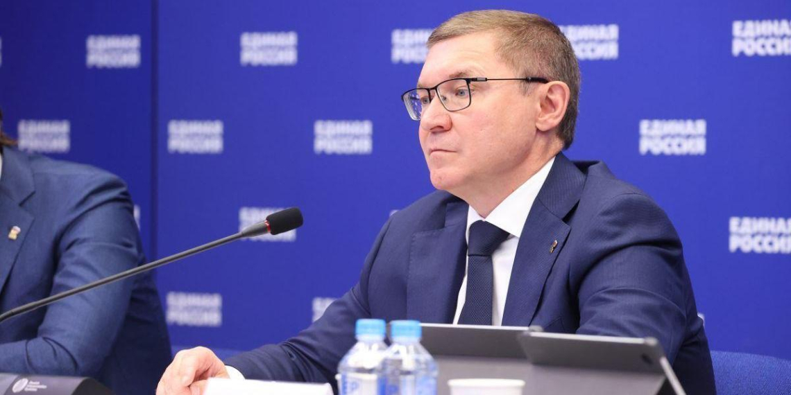 "Единая Россия" усилит защиту жилищных прав детей-сирот 