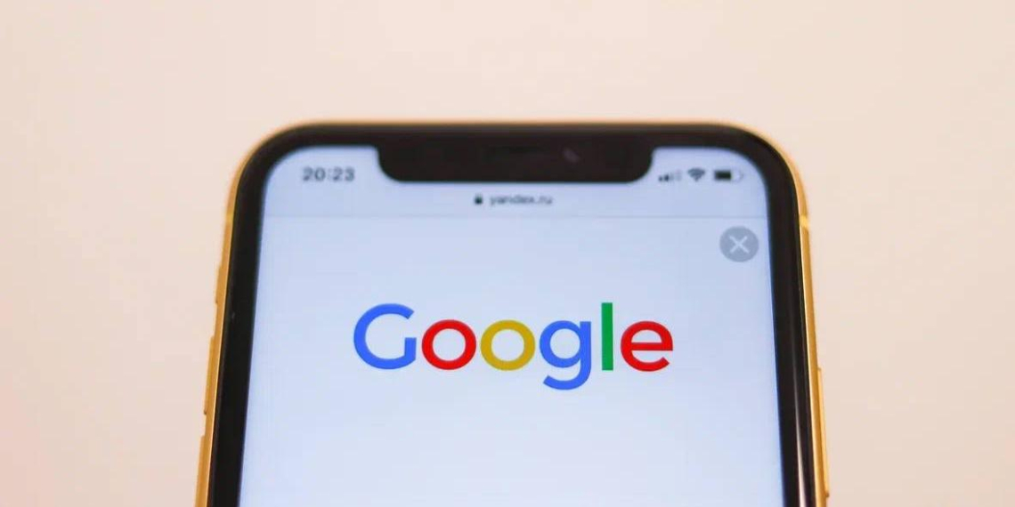 YouTube удалил 11 тысяч каналов за критику Запада