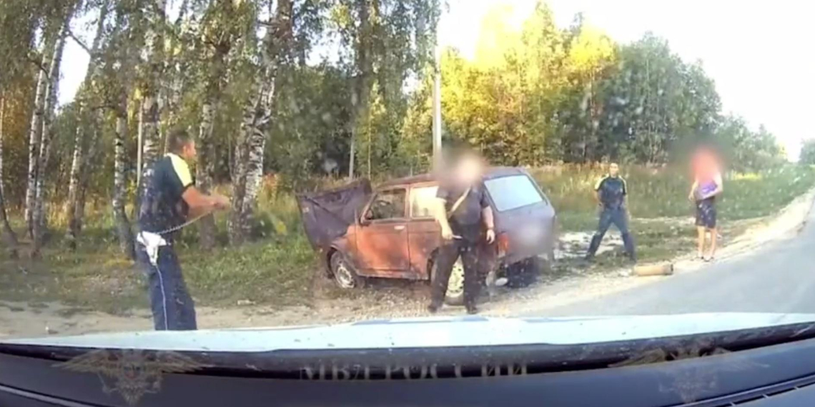 Полицейские сняли динамичную погоню за "Нивой" во Владимирской области