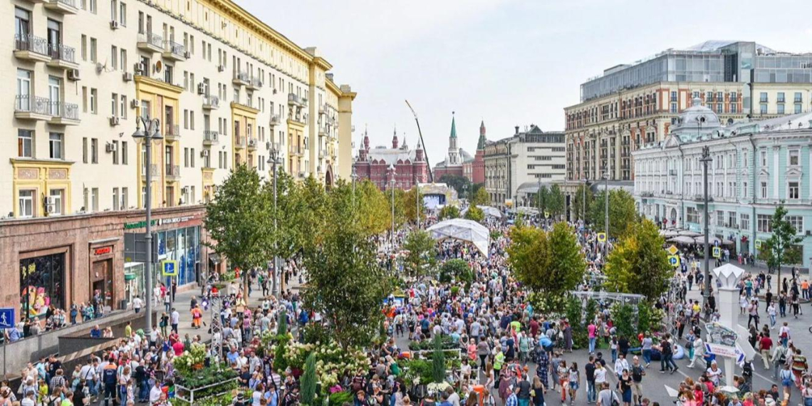Проект "Лето в Москве" стимулирует городскую экономику – эксперты