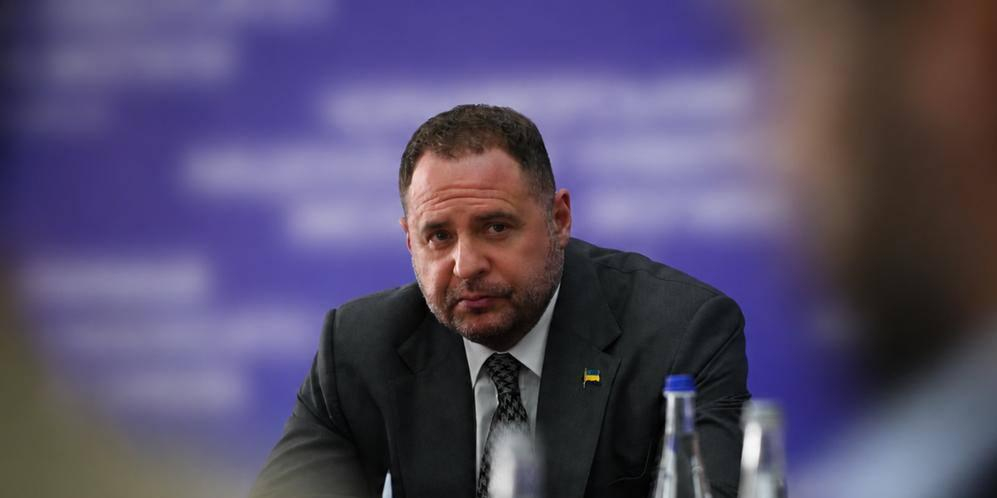 На Украине суд наложил арест на активы по делу экс-главы ОП Андрея Ермака