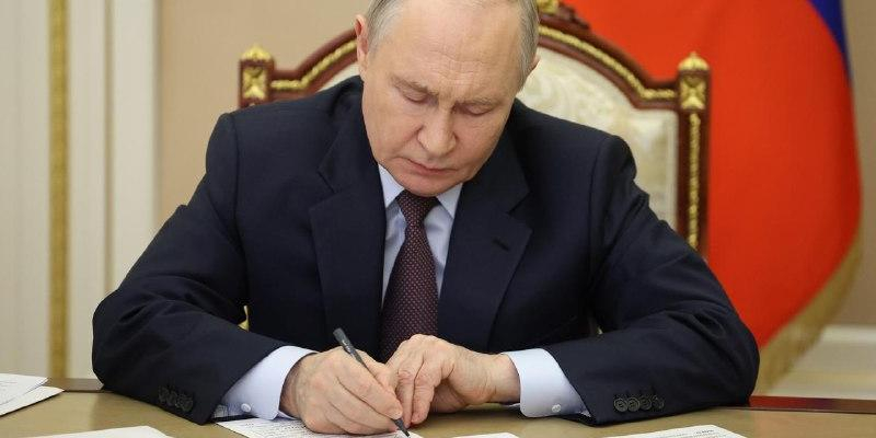 Путин подписал инициированные Единой Россией законы о защите бизнеса и граждан