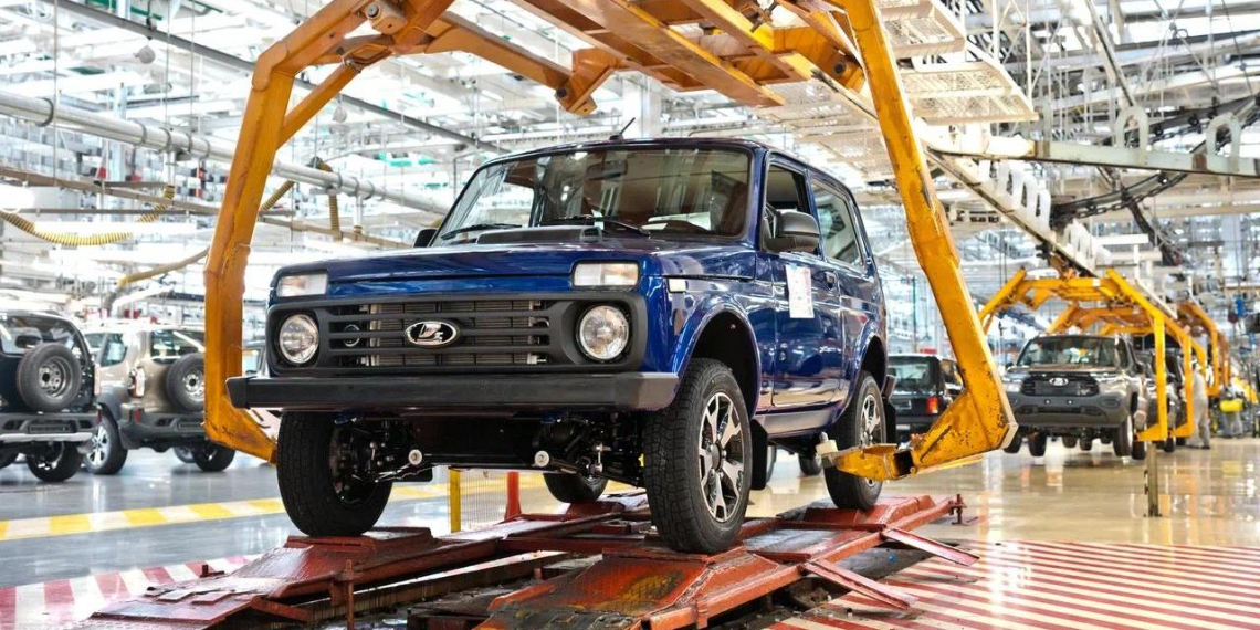 АВТОВАЗ запускает серийное производство обновлённой LADA NIVA Legend 