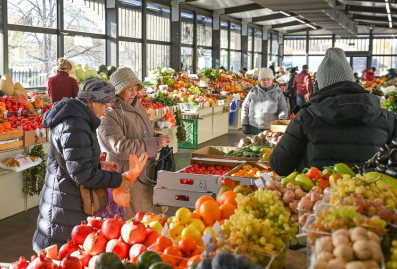 Семья фермеров из Подмосковья отправляет бойцам СВО домашние соленья