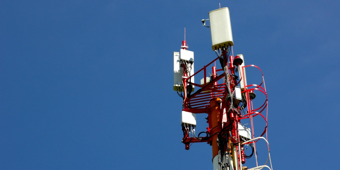 Власти разрешили российским операторам запустить связь 5G
