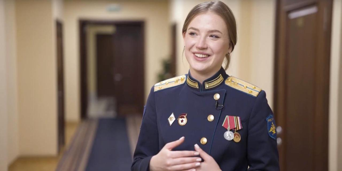 Участница программы "Время героев" назначена референтом вице-премьера Голиковой