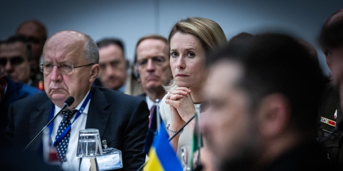 ЕС вызовет представителя России