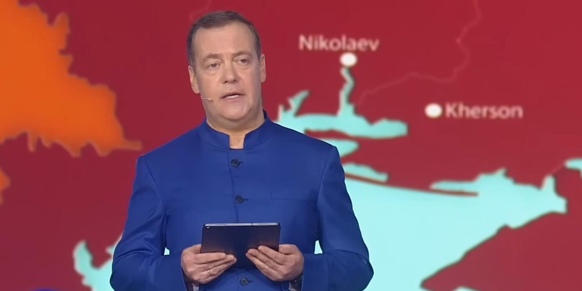 Медведев о применении российского оружия против стран Запада: Пусть горят в адском пламени