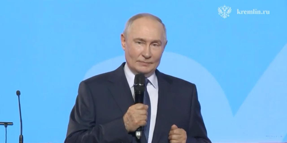 Путин в Красноярске встретился с финалистами конкурса "Большая перемена" 