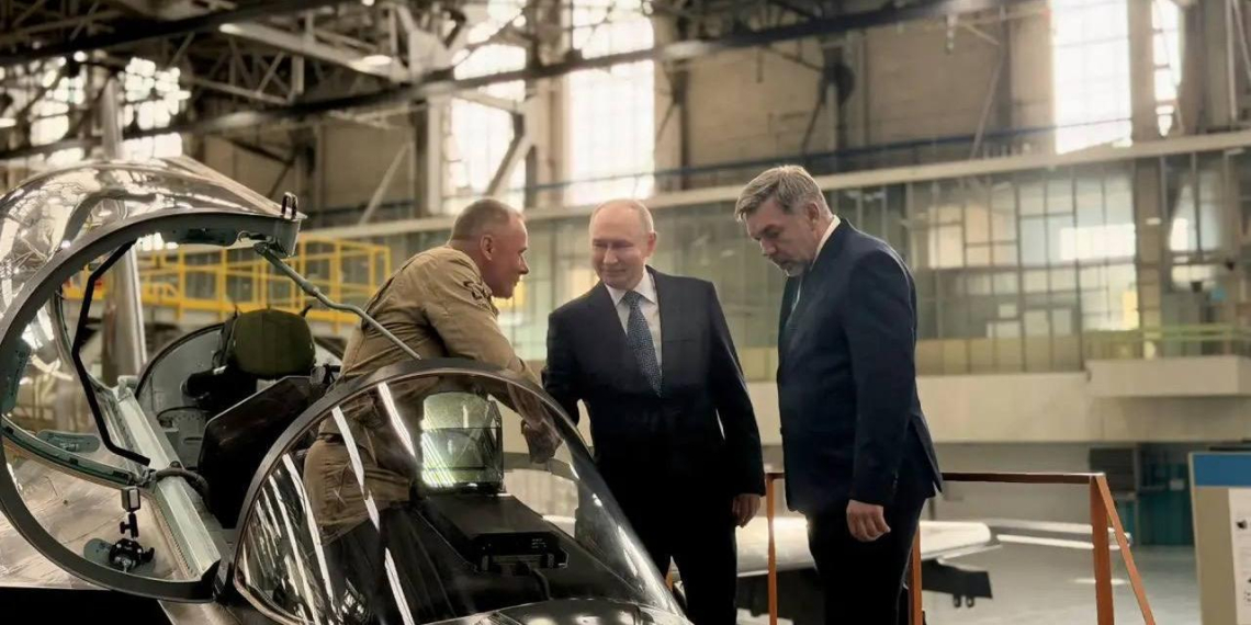 Путину впервые показали Як-130М – модернизированный учебно-боевой самолёт 
