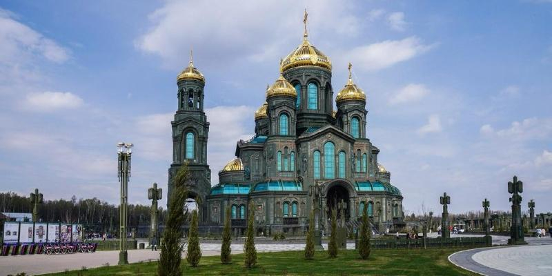 Частицу мощей Дмитрия Донского доставили в Главный храм ВС РФ  
