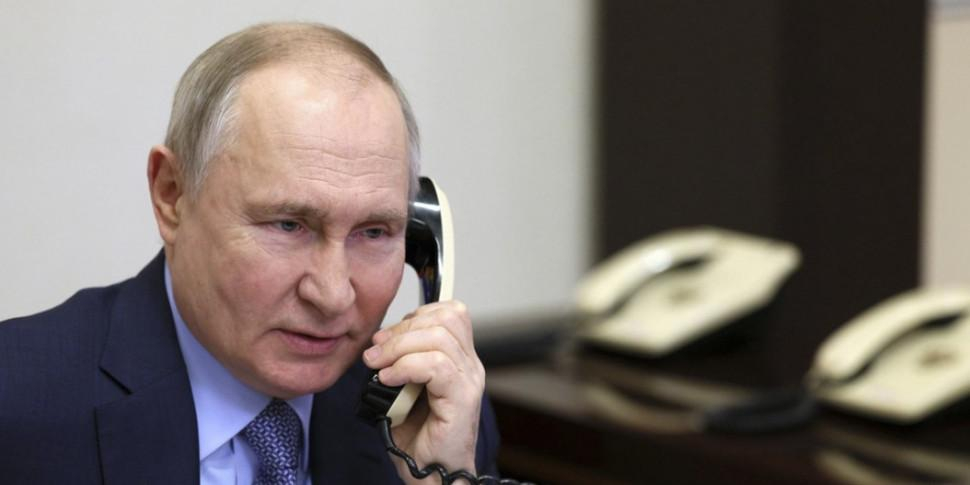 Wall Street Journal узнала детали затяжных разговоров Путина и Трампа