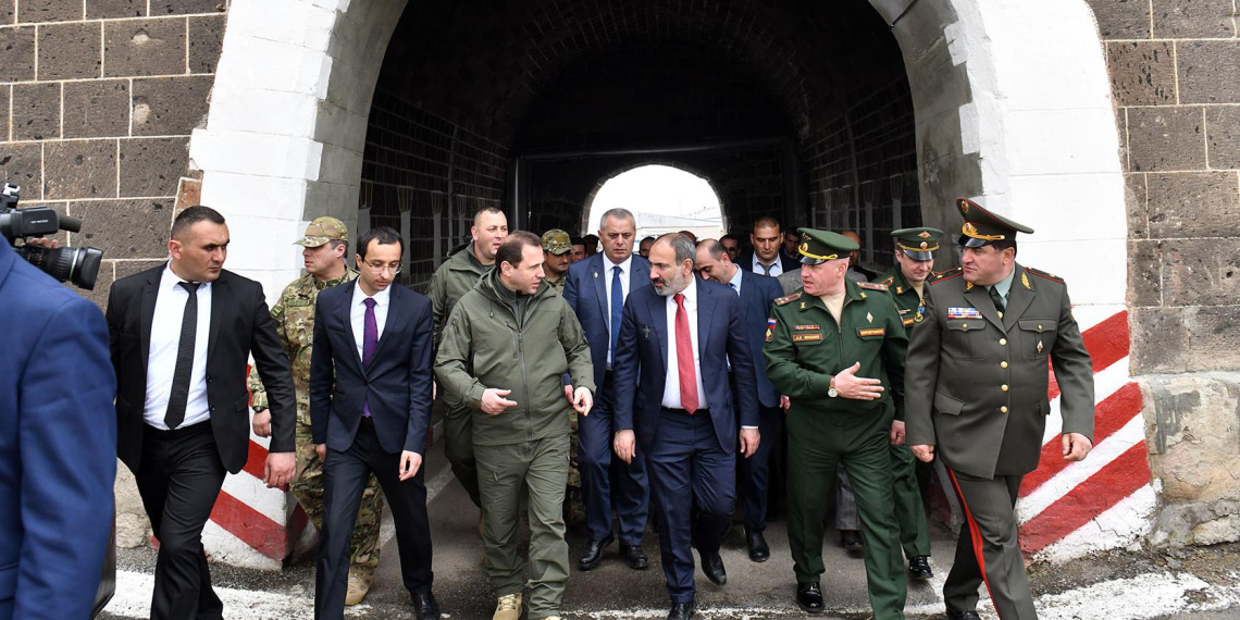 В Армении пригрозили заблокировать российскую военную базу в Гюмри, если Лачинский коридор не будет открыт