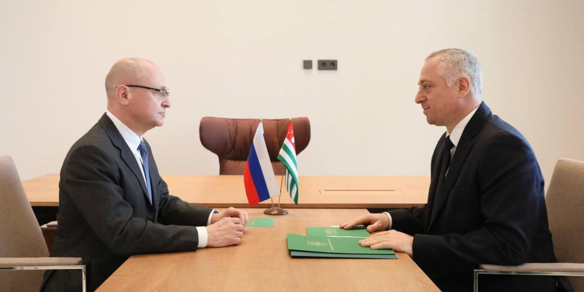 Президент Абхазии поблагодарил Владимира Путина за открытие международного аэропорта в Сухуме