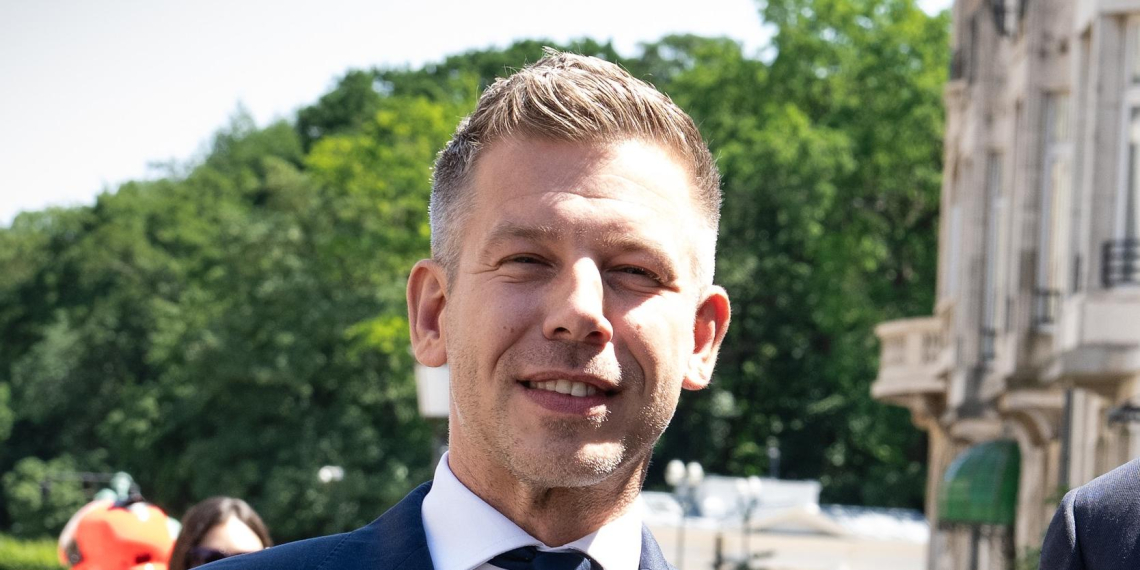 Новый премьер Венгрии потребовал немедленно расследовать дело украинского "золотого конвоя"