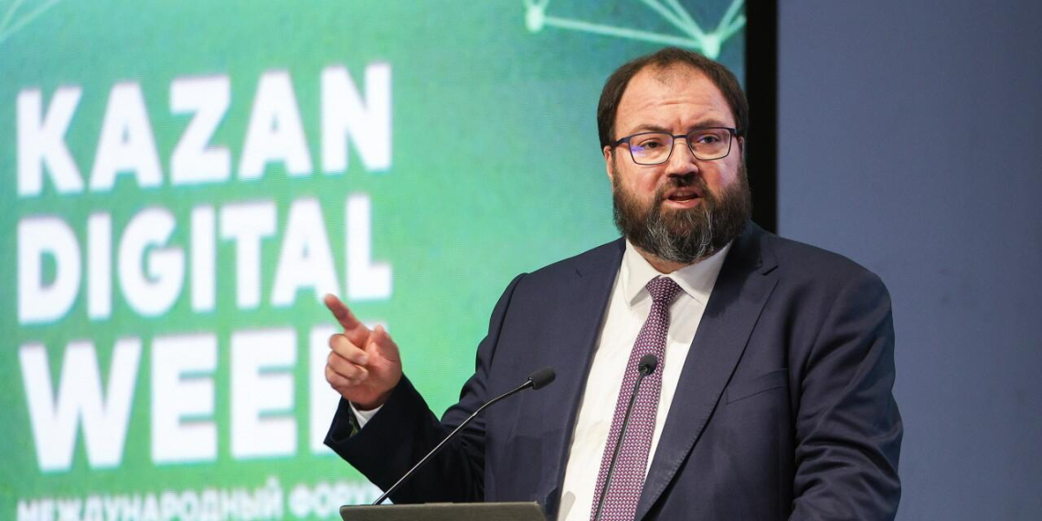Глава Минцифры Шадаев оценил рост IT-сектора за 5 лет