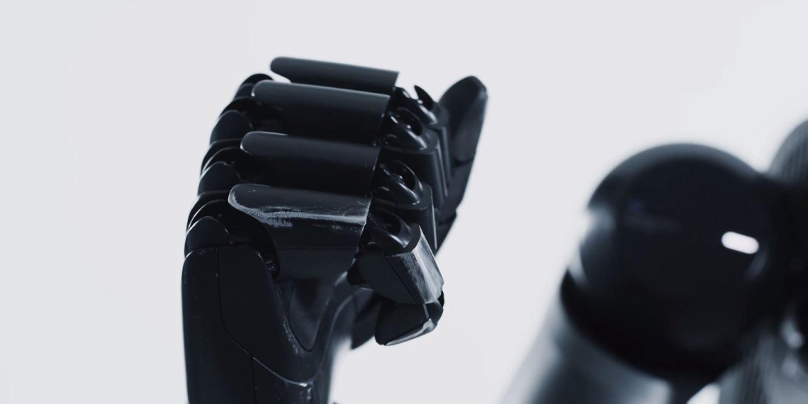 У человекоподобных роботов на конвейере BMW начали отваливаться руки после 10 месяцев работы