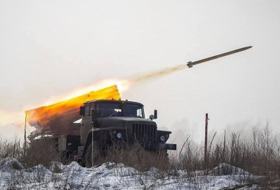 Bloomberg: США намерены добиться от Киева отказа от всего Донбасса