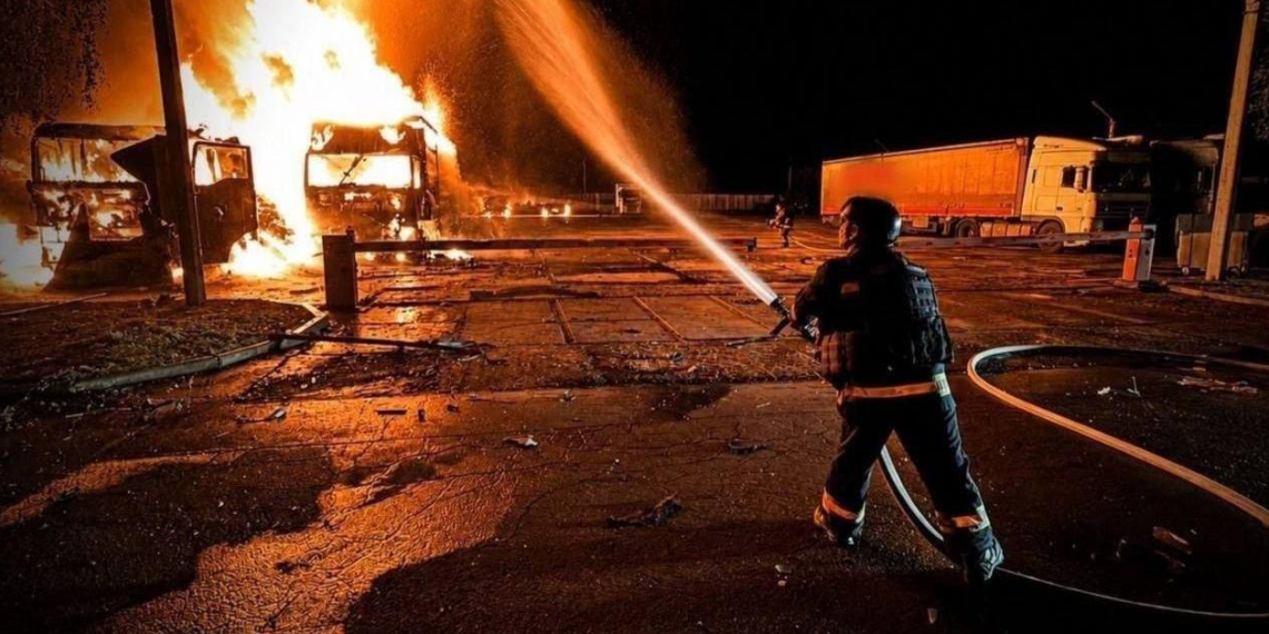 Ночные удары по Украине: в Одессе горят объекты с грузами НАТО 