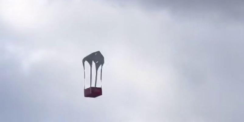 В Японии начали доставлять фастфуд методом приблизительного сброса с дрона