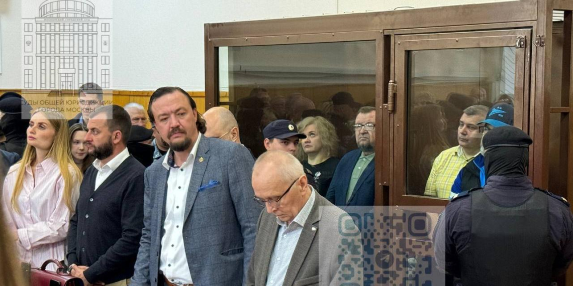 Суд в Москве отправил троих генералов МВД в колонию на срок более 10 лет
