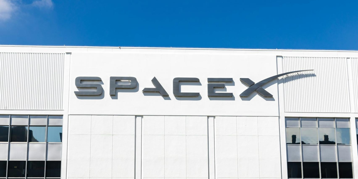 SpaceX предупредила об угрозе связи на Украине из-за решения ЕС по спутникам