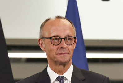 Мерц связал будущее Германии со "сбалансированными" отношениями с Россией