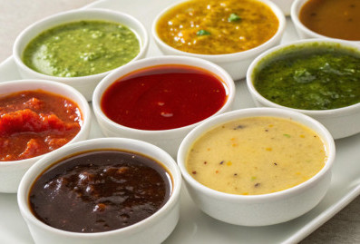 Топ 3 полезных для здоровья соуса, которыми можно заменить магазинные