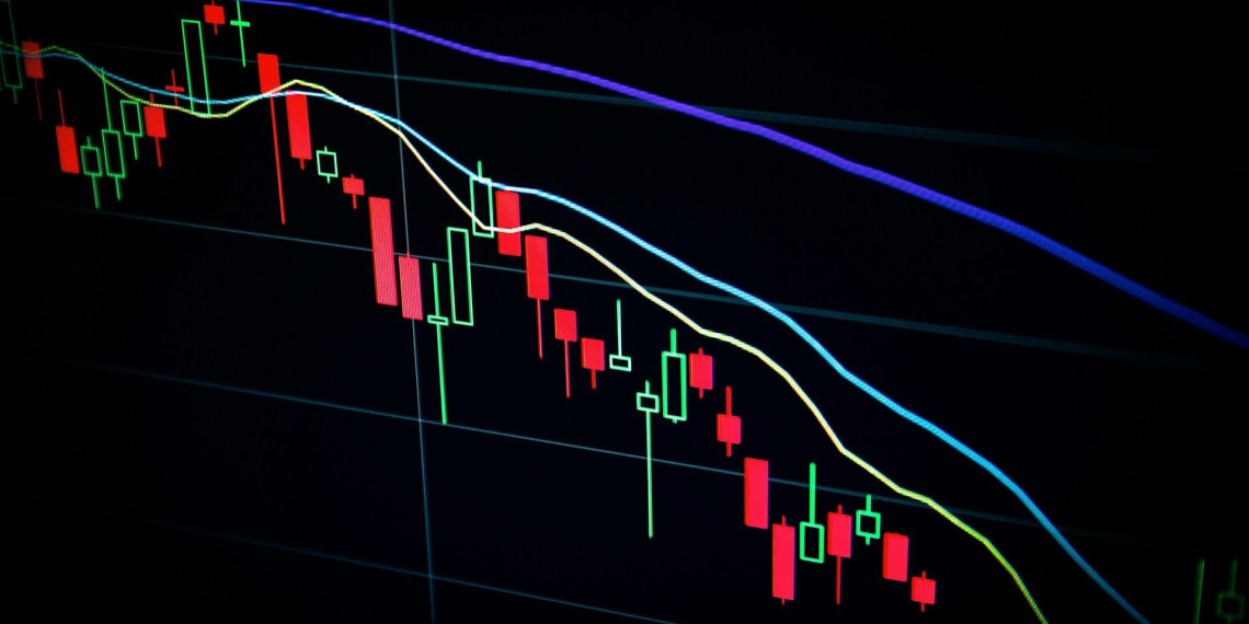 Financial Times сообщила о необычных ставках на нефть за 15 минут до заявления Трампа 