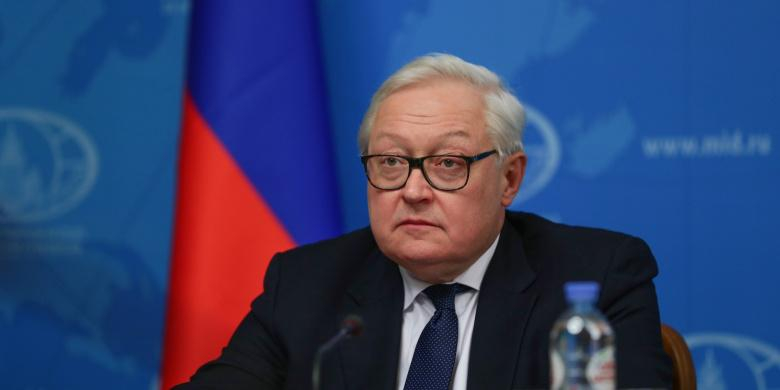МИД отреагировал на информацию о переносе встречи Лаврова и Рубио