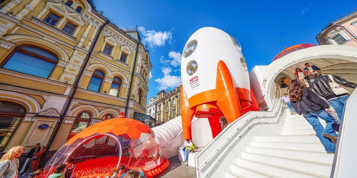 "Лето в Москве" приглашает детей на мастер-классы, представления и экскурсии