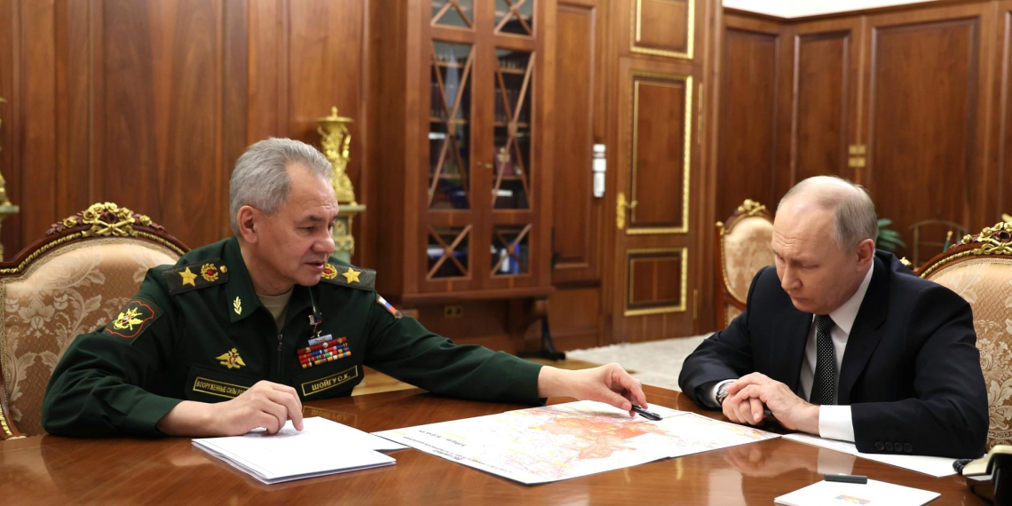 Освобождение Авдеевки и оружие в космосе: о чем Путин говорил на встрече с Шойгу 